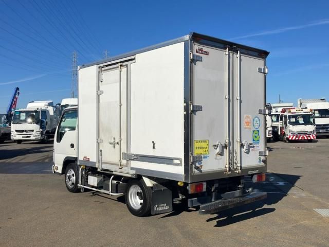 ISUZU ELF 2015 Image 31