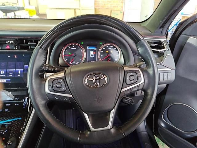 TOYOTA HARRIER 2WD 2018 Image 31