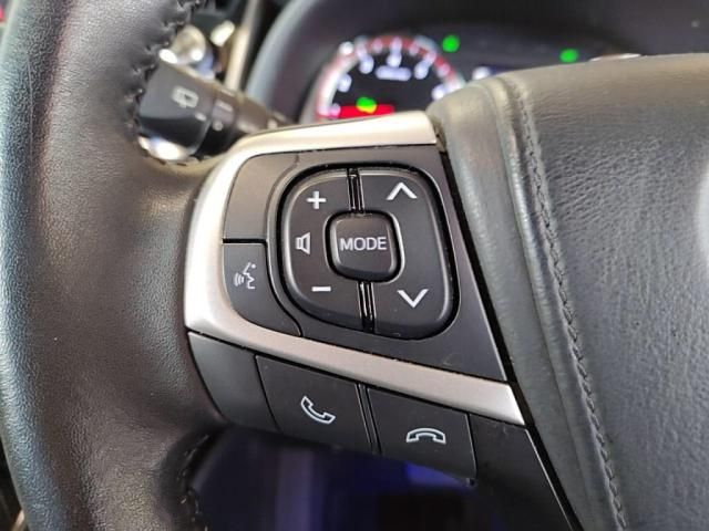 TOYOTA HARRIER 2WD 2018 Image 31