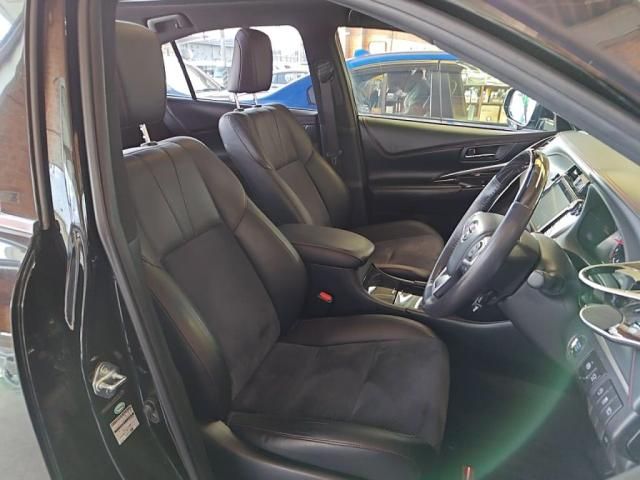 TOYOTA HARRIER 2WD 2018 Image 31