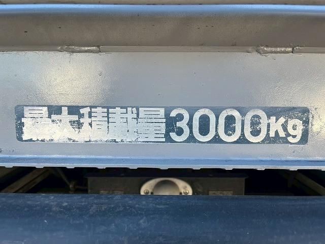 MITSUBISHI CANTER 2012 Image 31