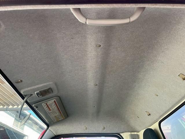 MITSUBISHI CANTER 2012 Image 31