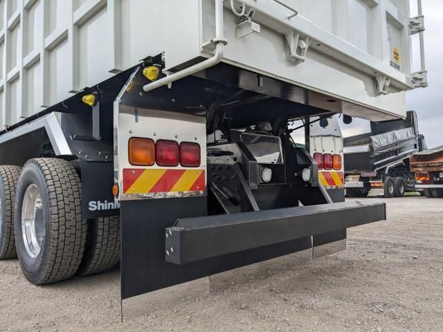 MITSUBISHI FUSOU SUPER GREAT 2024 Image 31