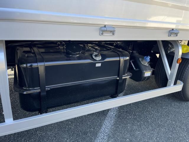 MITSUBISHI FUSOU FIGHTER 2025 Image 31