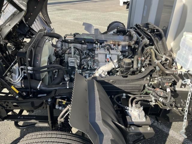 MITSUBISHI FUSOU FIGHTER 2025 Image 31