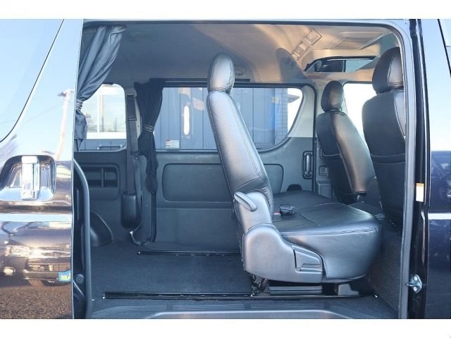TOYOTA HIACE VAN 4WD 2018 Image 31