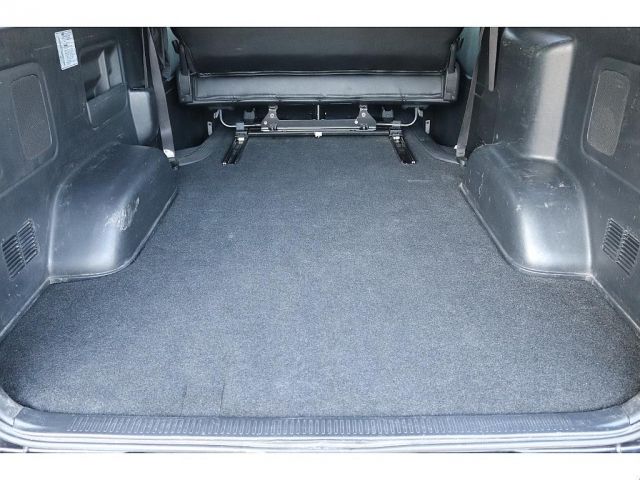 TOYOTA HIACE VAN 4WD 2018 Image 31