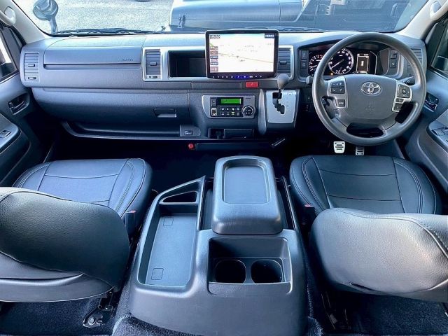 TOYOTA HIACE WAGON 4WD 2023 Image 31