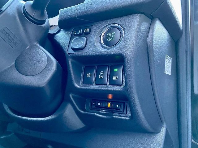 TOYOTA HIACE WAGON 4WD 2023 Image 31