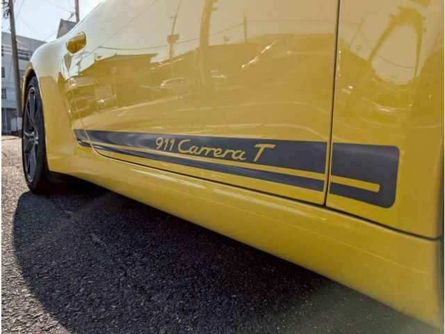 PORSCHE 911 2018 Image 31