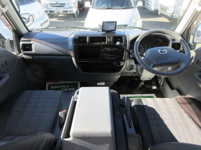 MAZDA BONGO VAN 1.15T 2WD 2018 Image 31