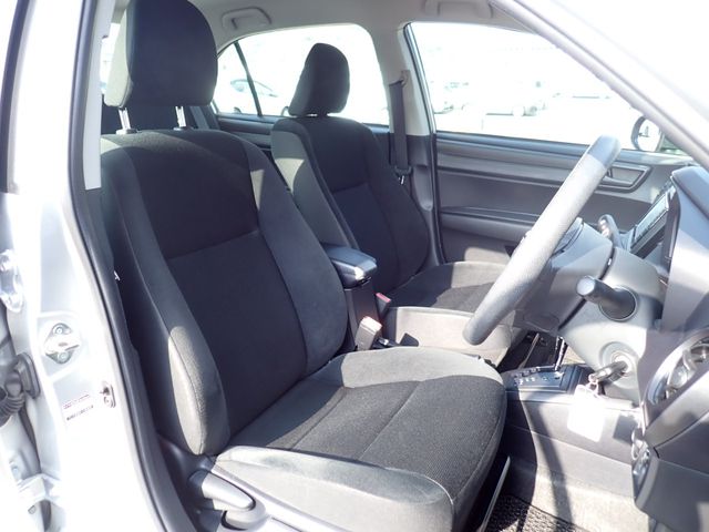 TOYOTA COROLLA AXIO 2018 Image 31