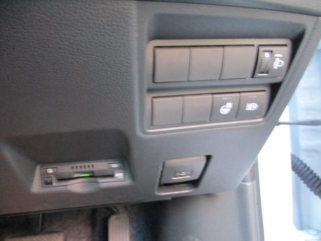 TOYOTA YARIS CROSS 2023 Image 31