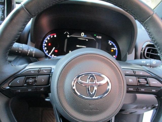 TOYOTA YARIS CROSS 2023 Image 31