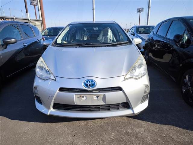 TOYOTA AQUA 2013 Image 31