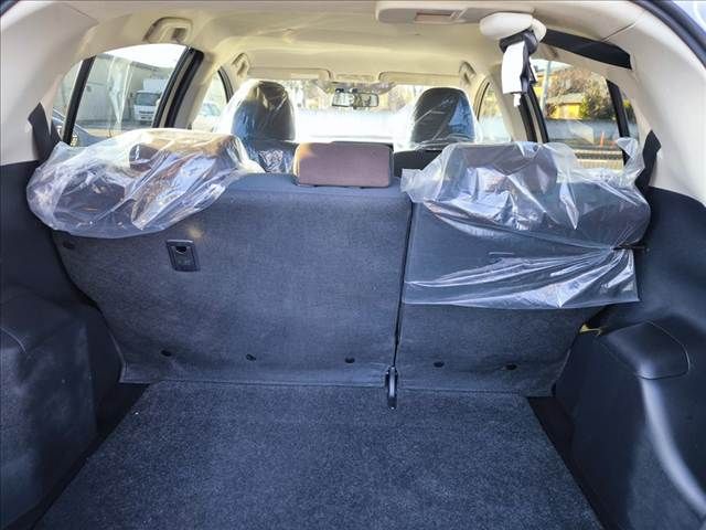 TOYOTA AQUA 2013 Image 31