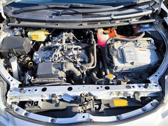 TOYOTA AQUA 2013 Image 31