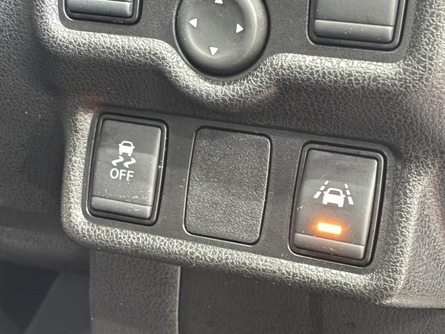 NISSAN NOTE 2017 Image 31