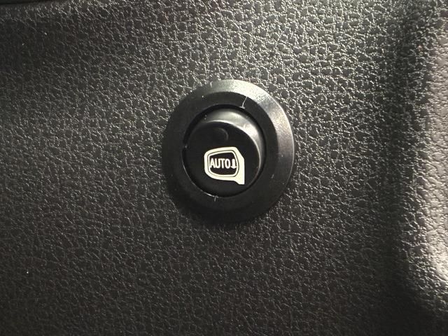 NISSAN NOTE 2017 Image 31