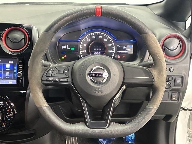 NISSAN NOTE 2017 Image 31