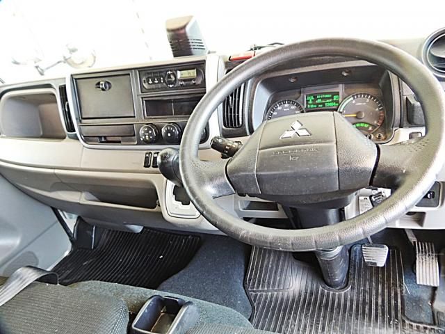 MITSUBISHI  2018 Image 31