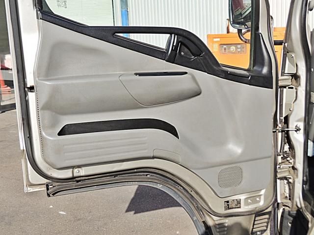 MITSUBISHI  2018 Image 31