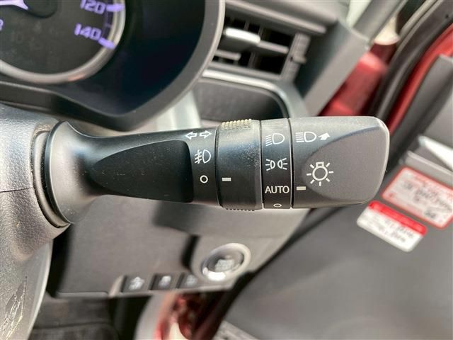 DAIHATSU MOVE CUSTOM 2015 Image 31