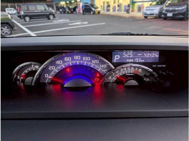 TOYOTA PIXIS MEGA 2019 Image 31