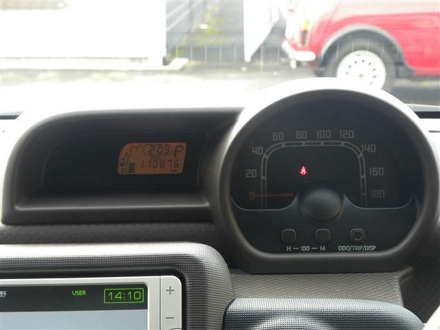 TOYOTA SPADE 2014 Image 31