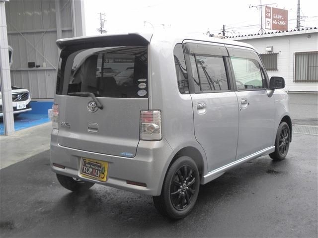 TOYOTA PIXIS SPACE CUSTOM 2011 Image 31