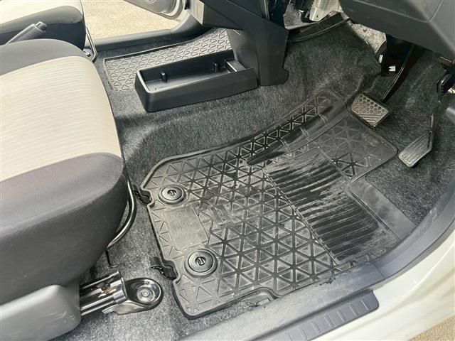 DAIHATSU MIRA E:S 4WD 2020 Image 31