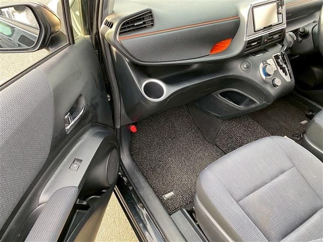 TOYOTA SIENTA 2017 Image 31