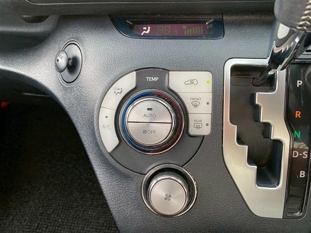 TOYOTA SIENTA 2017 Image 31