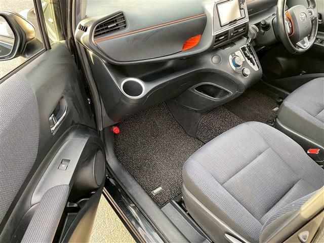 TOYOTA SIENTA 2017 Image 31