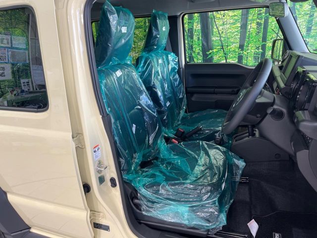 SUZUKI JIMNY NOMADE 2025 Image 31