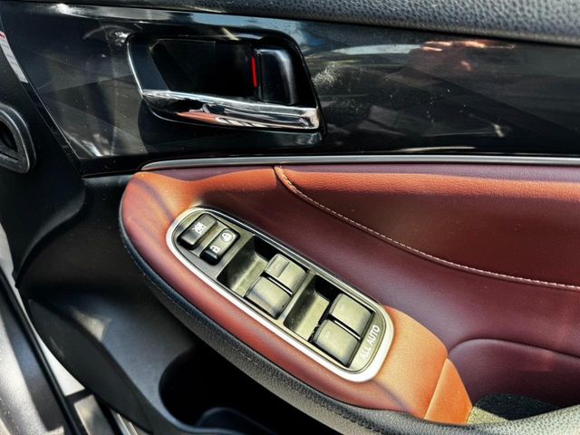 TOYOTA CROWN SEDAN 2013 Image 31