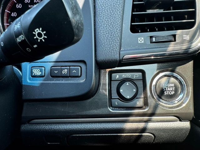 TOYOTA CROWN SEDAN 2013 Image 31