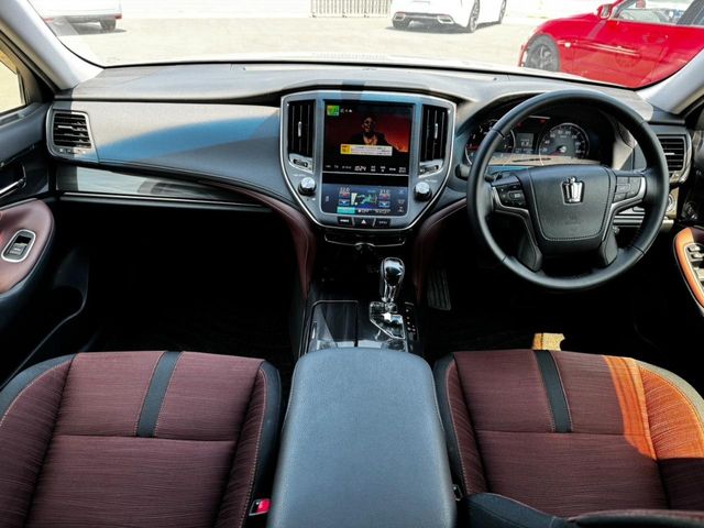 TOYOTA CROWN SEDAN 2013 Image 31