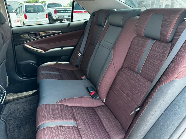 TOYOTA CROWN SEDAN 2013 Image 31