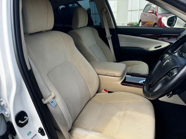 TOYOTA CROWN SEDAN HYBRID 2013 Image 31