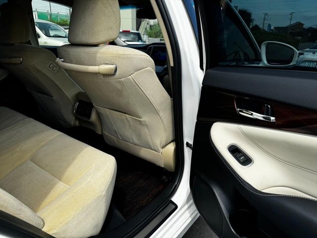 TOYOTA CROWN SEDAN HYBRID 2013 Image 31