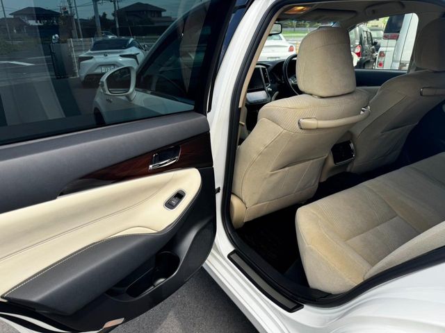 TOYOTA CROWN SEDAN HYBRID 2013 Image 31