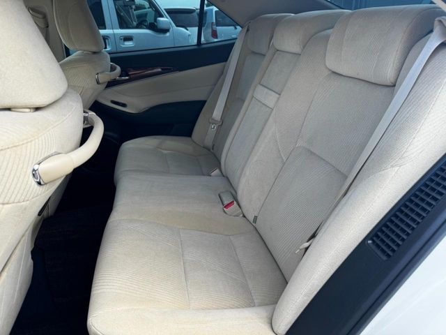 TOYOTA CROWN SEDAN HYBRID 2013 Image 31