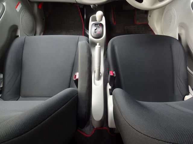 MITSUBISHI I 2012 Image 31