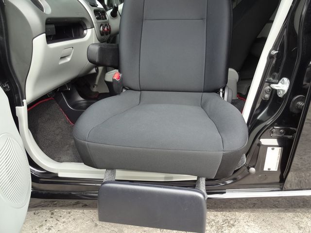 MITSUBISHI I 2012 Image 31