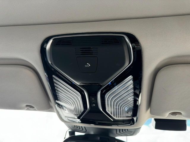 BMW 7SERIES 2016 Image 31