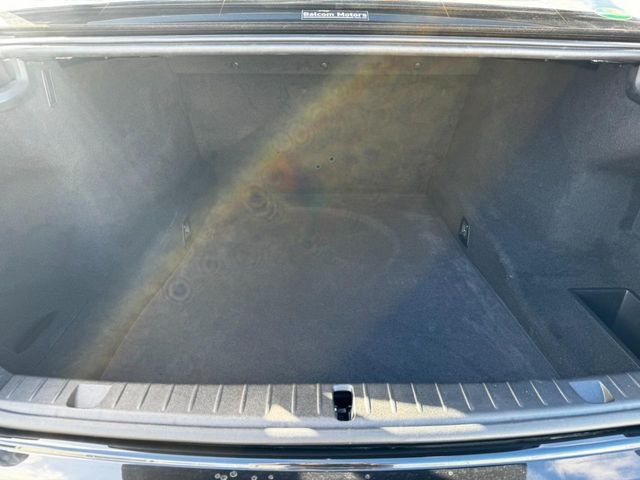 BMW 7SERIES 2016 Image 31