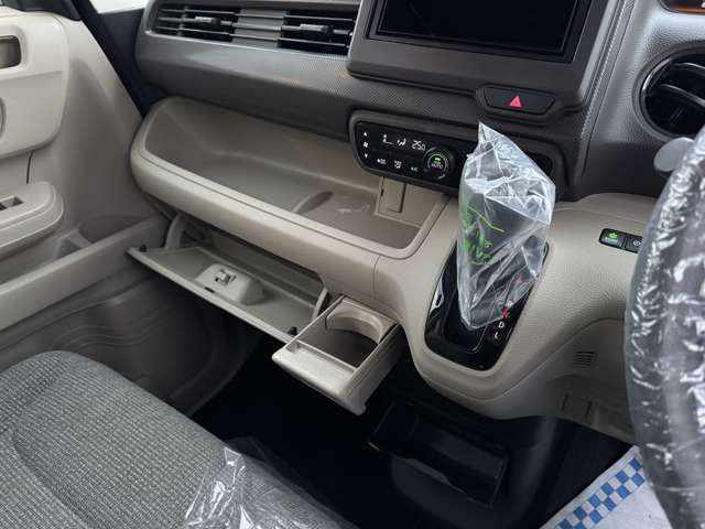 HONDA N BOX 4WD 2018 Image 31