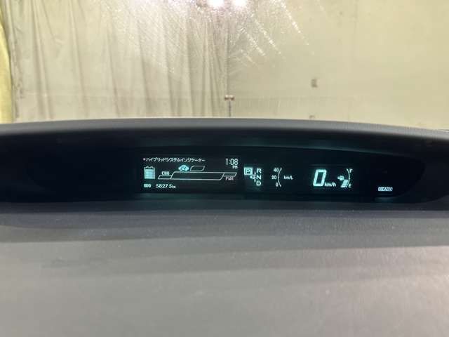 TOYOTA PRIUS 2012 Image 31