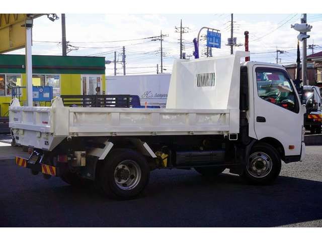 HINO DUTRO 2012 Image 31